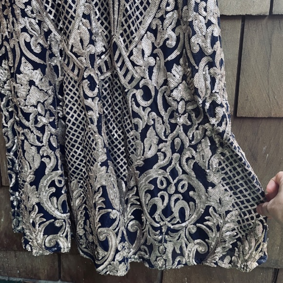 R&M Richards Womens Sequined Evening Navy Gold Maxi Gown Dress Size 6 - Picture 11 of 15